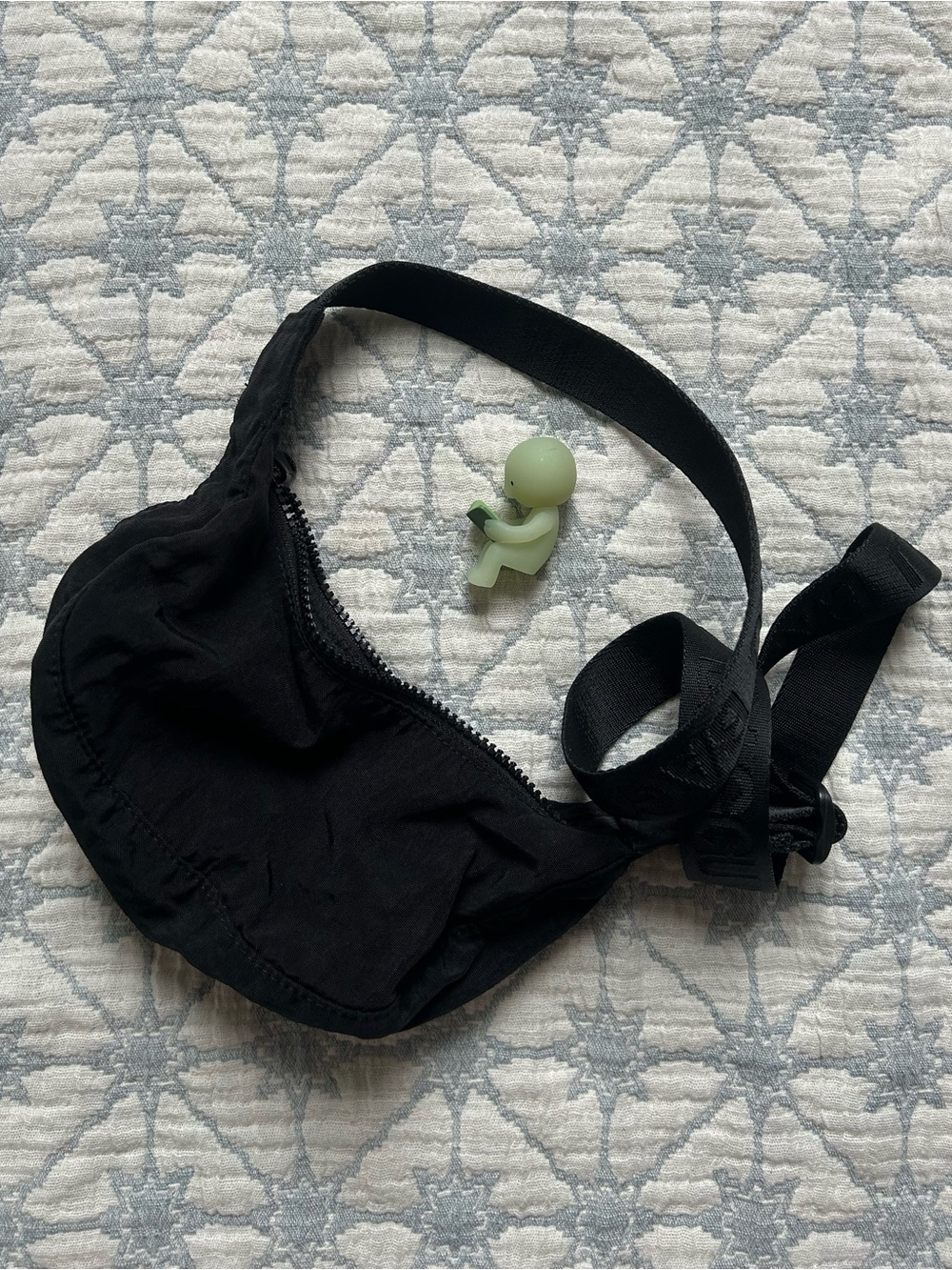 Mini Crescent - Black